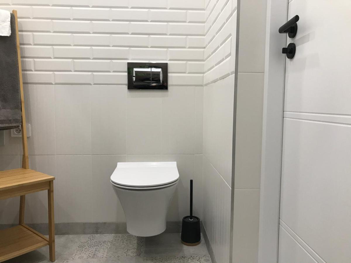 By Day Apartment *